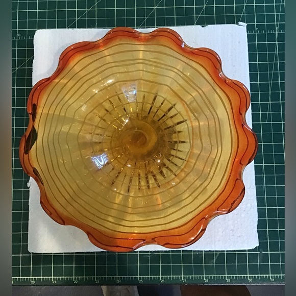 Dale Tiffany hand blown glass bowl - Picture 5 of 7
